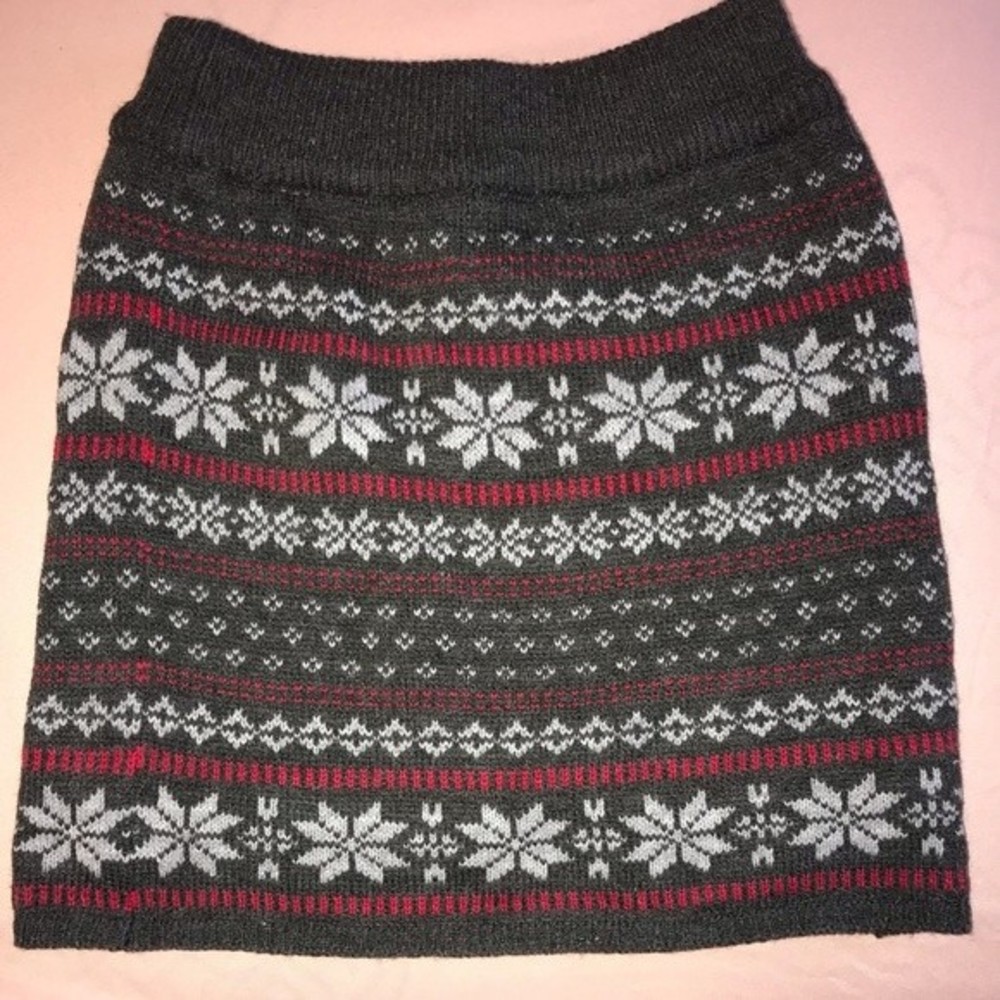 Grey pencil skirt with red and white designs